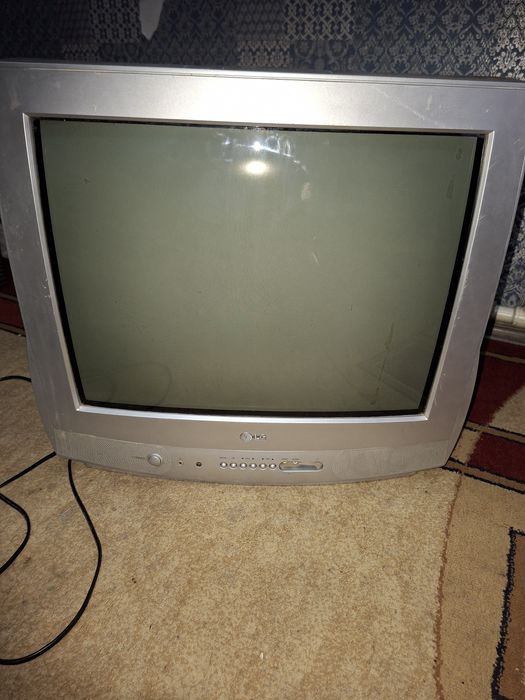 Телевизор сатылады.