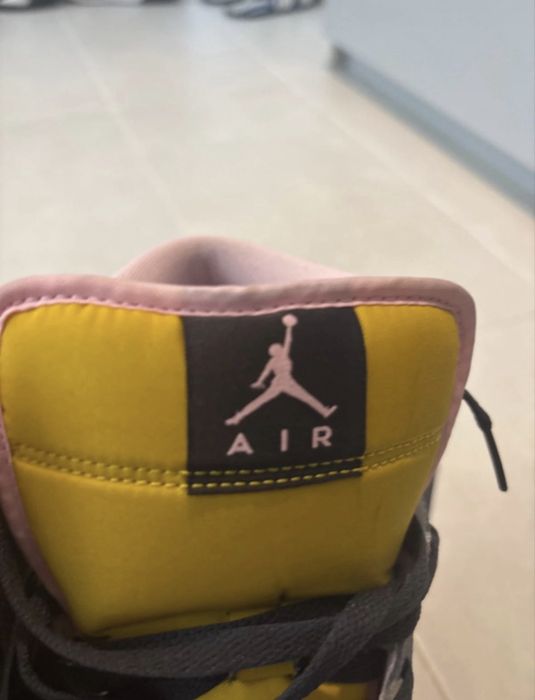 Adidasi air jordan 1