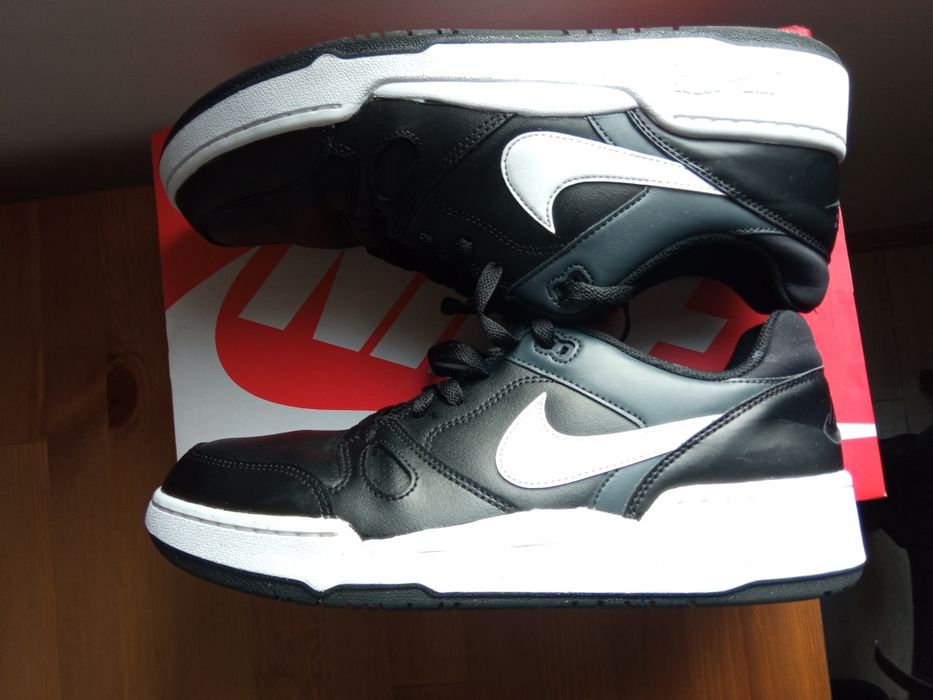 Nike маратонки 44 номер