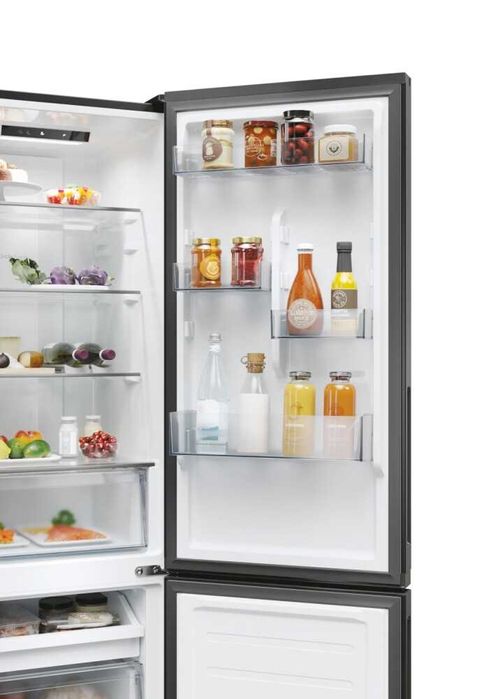 Нов черен Total No Frost хладилник с фризер Candy 279 л 183/55/60 см