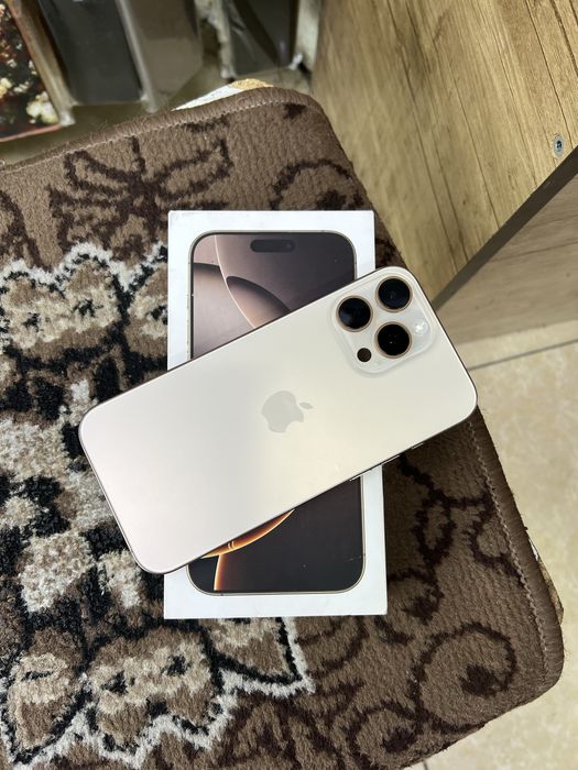 IPhone 16 Pro Max 256G Desert  idealni sastayana