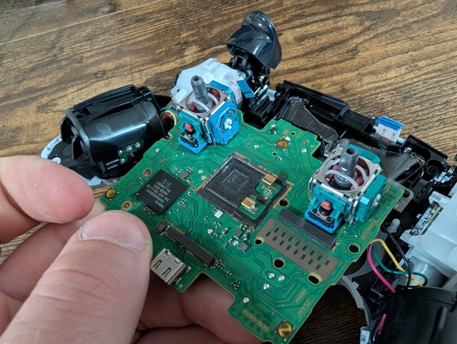 Ремонт PS4/PS5 (геймпадов)