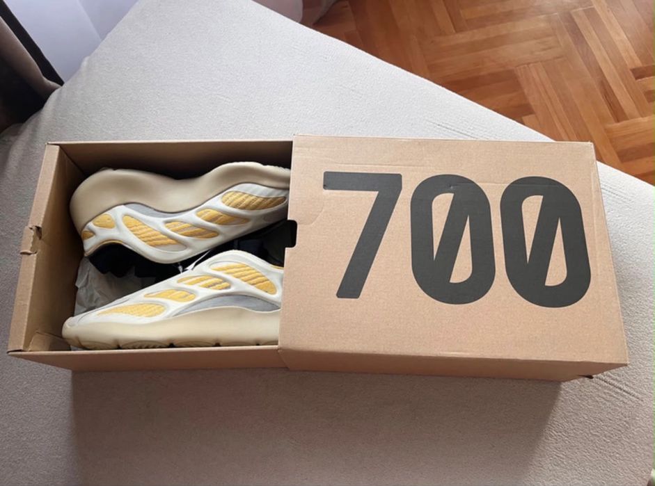 Yeezy 700 v3 Safflower