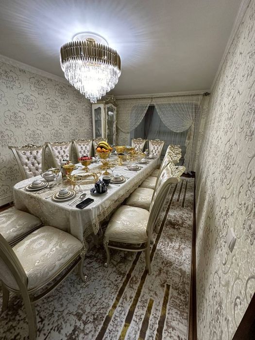 Стол стуль сотилади