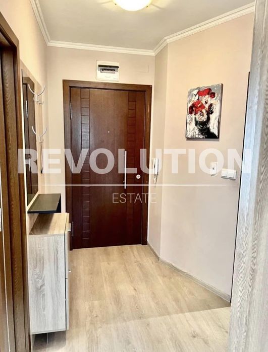 Дава се под наем Тристаен апартамент в Варна, Център - 85 кв.м за 800 € - Снимка #5