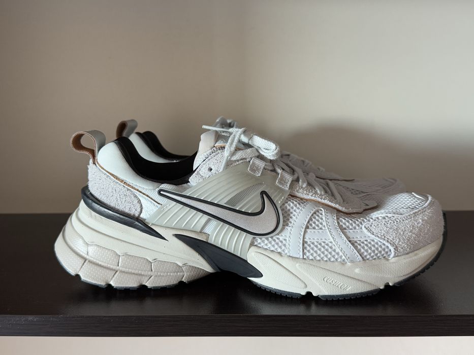 Nike V2K Run 41номер 26.5см Стелка Нови с Кутия