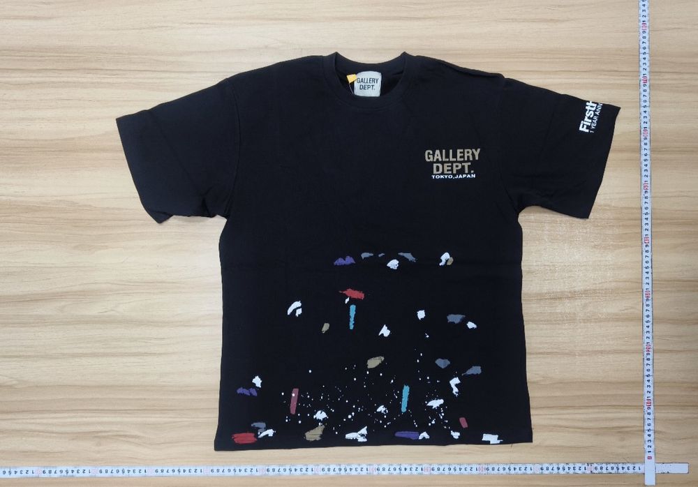 Gallery dept тениска