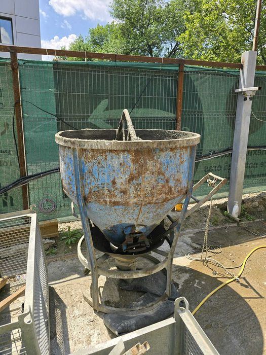 Vand bena de beton