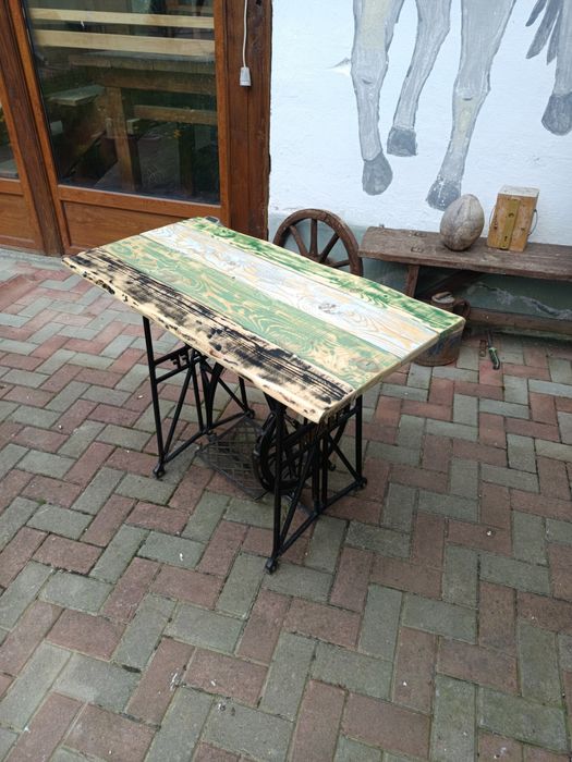 Mese exterior, terasa sau crama