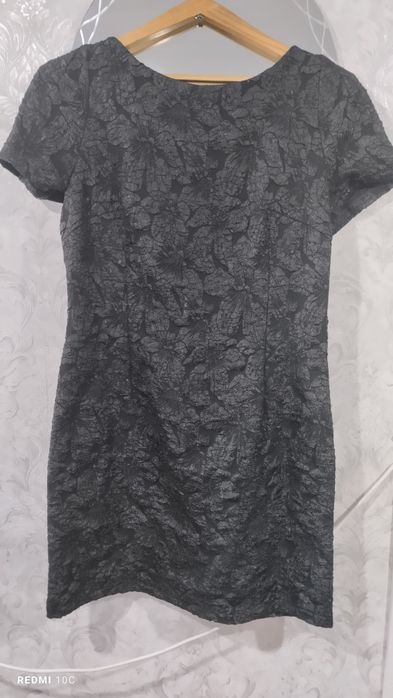 Продам платье нарядное