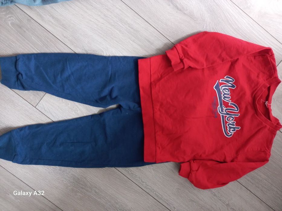 Якета, суитчър, комплект, ризки, панталонки 20 лв