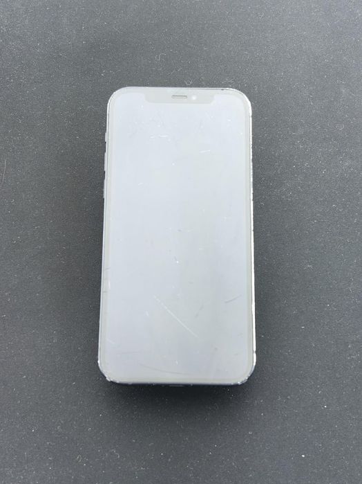 Apple iPhone 12 64 GB ID-fdn943