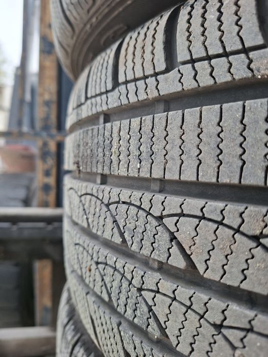 Зимни гуми ROTALLA Ice plus s210 225/45/17