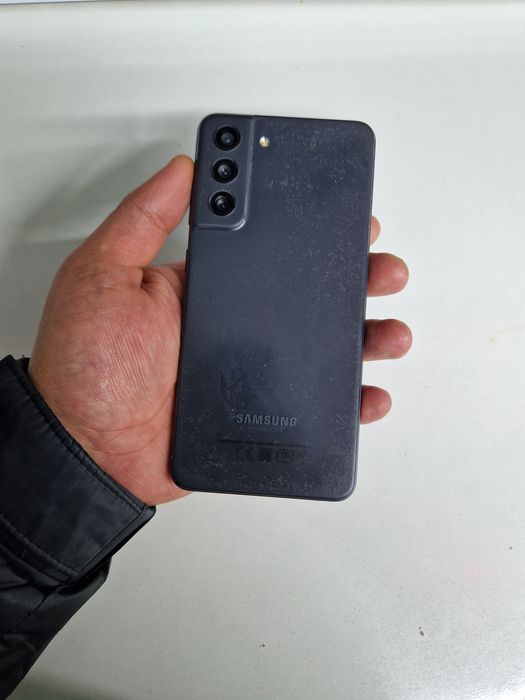 Samsung S21FE (5G) в идеальном состояний