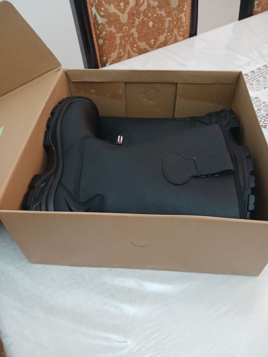 В продаже новые летние сапоги