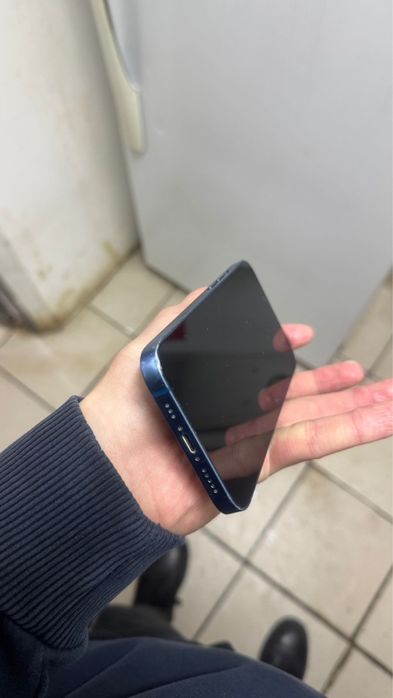 Продам 13 айфон 128 гб