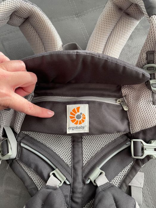 Ергономична бебешка раница Ergobaby+ топло зимно покривало