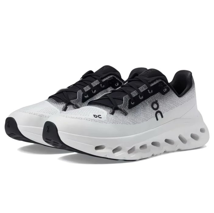 Новые кроссовки