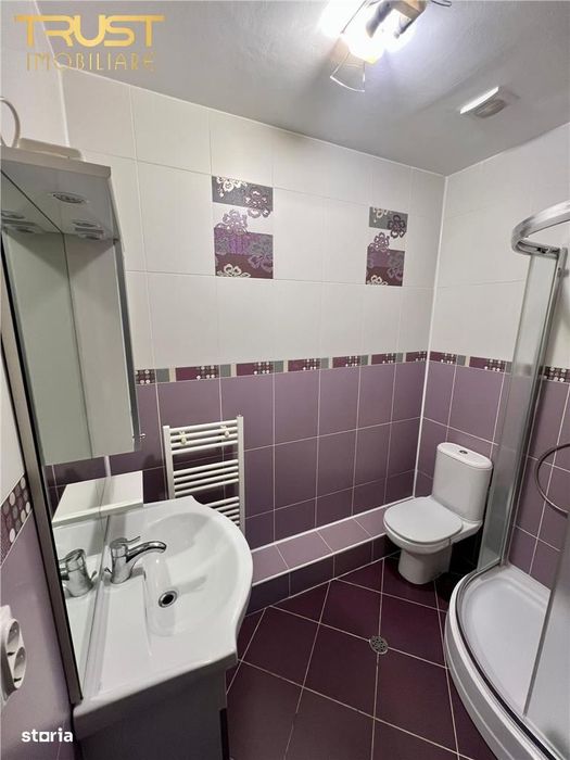 Cazare Exclusiv Femei l  Buna Ziua | Curte
