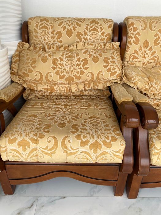 2 кресла в отличном состоянии!