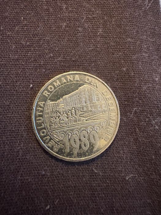 Moneda cu revolutia