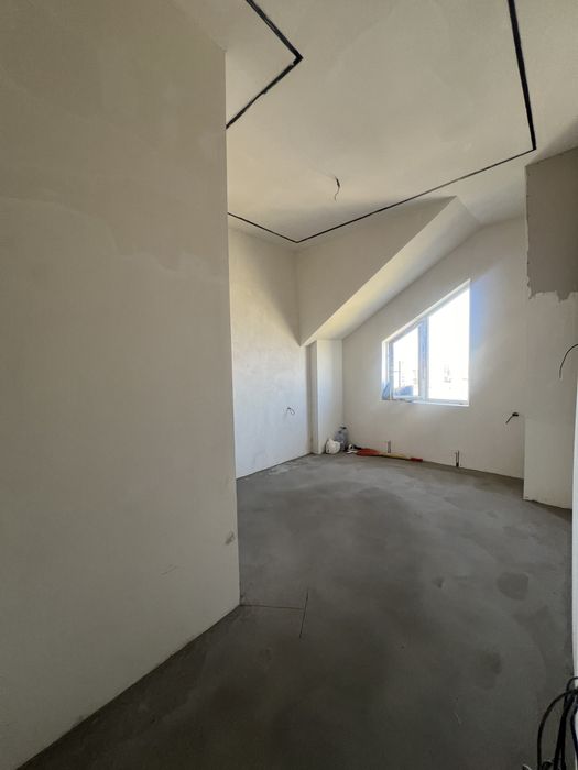 Шайхонтохур тум Белтепа  4-хона 7-этаж 7 этажлик дом 94 квадр Ўзимники