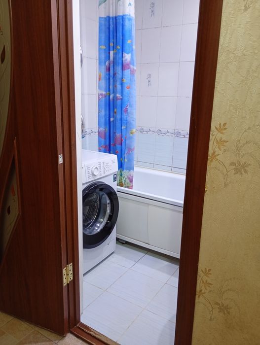 Сдам комнату для девушек или женщине