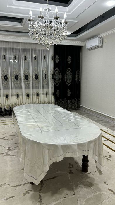 Продам стол в хорошем состояние