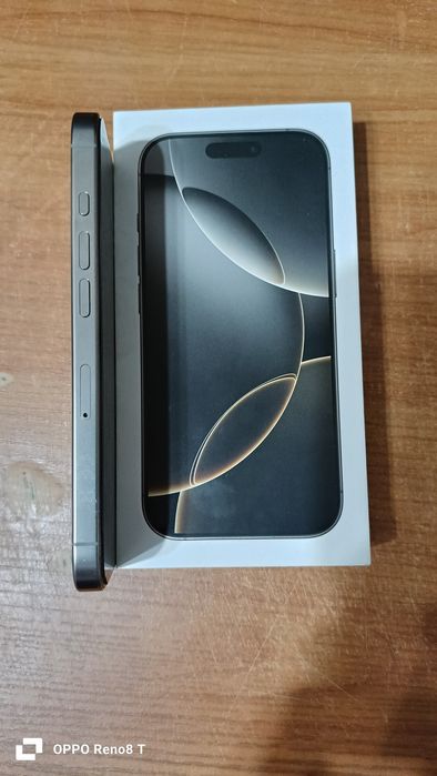 Продам айфон 16 про