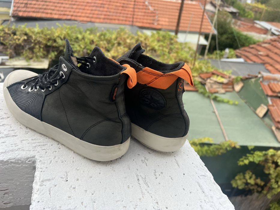 Converse 44 Waterproof