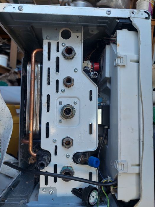 Газовый котел Ariston (Аристон)