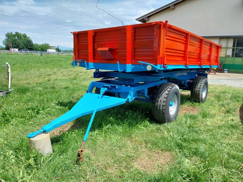 Remorca basculabila