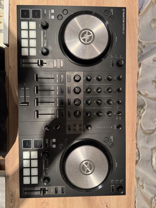 Native Instruments Traktor S3