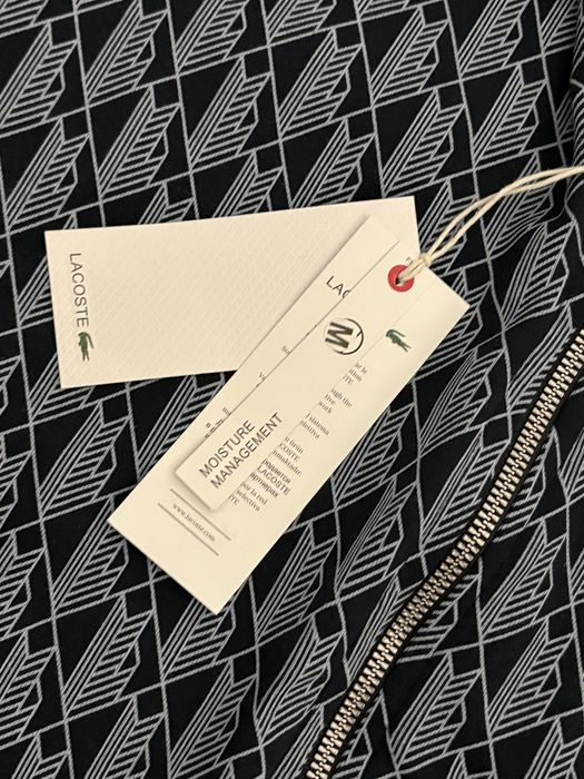 Compleu Lacoste marimi S,M,L,XL,XXL