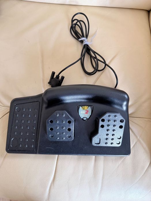 Mad Catz MC2 MicroCon волан + педали + игра подарък (PS2)