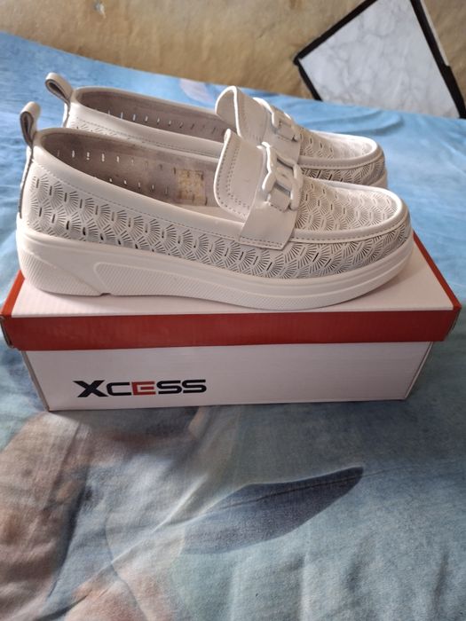 Нови обувки 38 номер