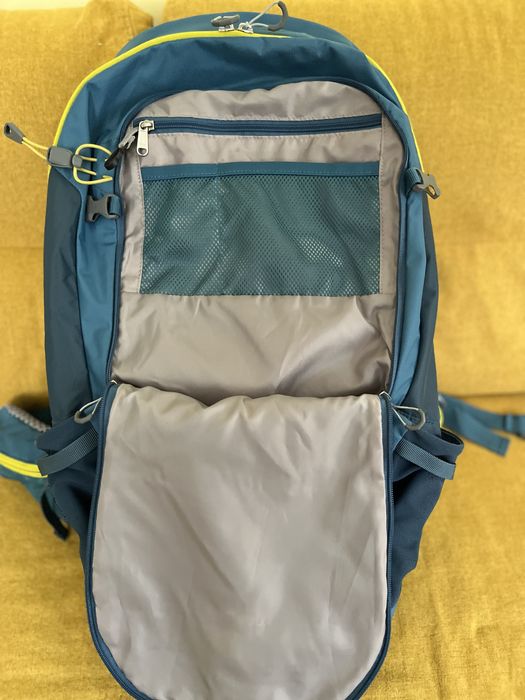 Туристически раници Deuter Futura 30 El и Gregory Miwok 32