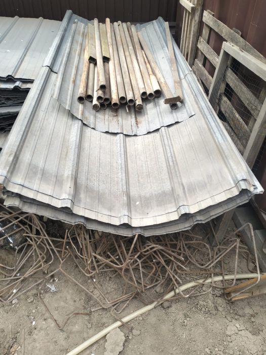 Продам листы в хорошем состоянии