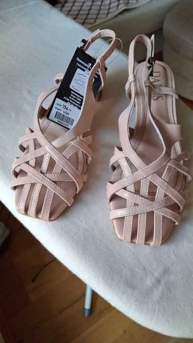 Летни сандали НОВИ -елегантни номер  37