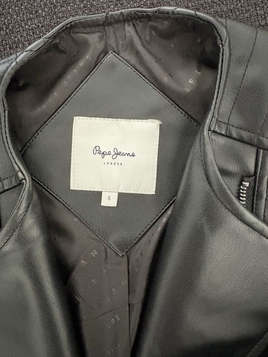 Pepe jeans яке от еко кожа