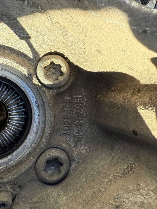 Fuzeta fata stanga dreapta cu rulment BMW seria 4 F32 F33 F36 xdrive
