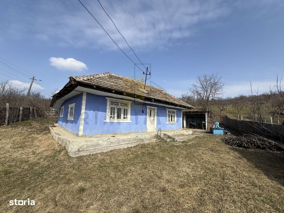 Casa batraneasca + Teren 1191 mp | Dobrovat (Iasi) | Liniste si natura
