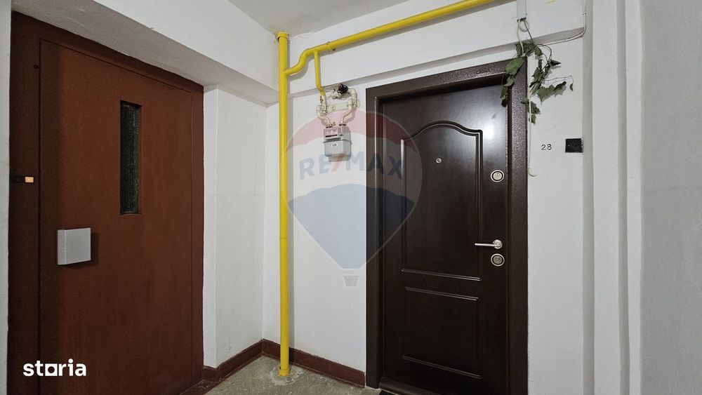 Apartament cu 3 camere decomandat de vânzare Burdujeni, Suceava