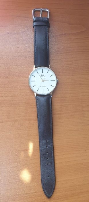 Часовник Q&Q, мъжки, отличен