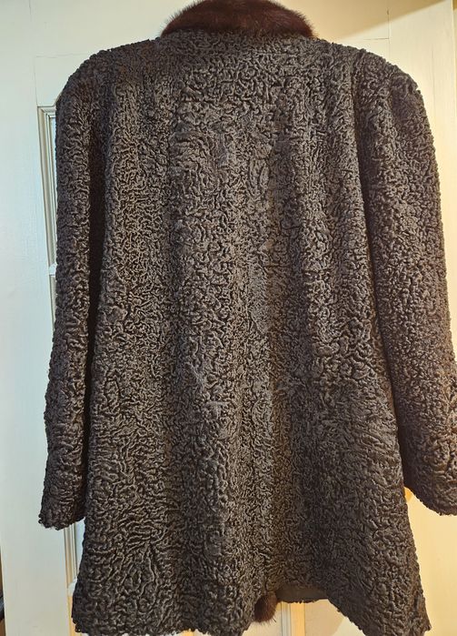 Продается натуральная шуба