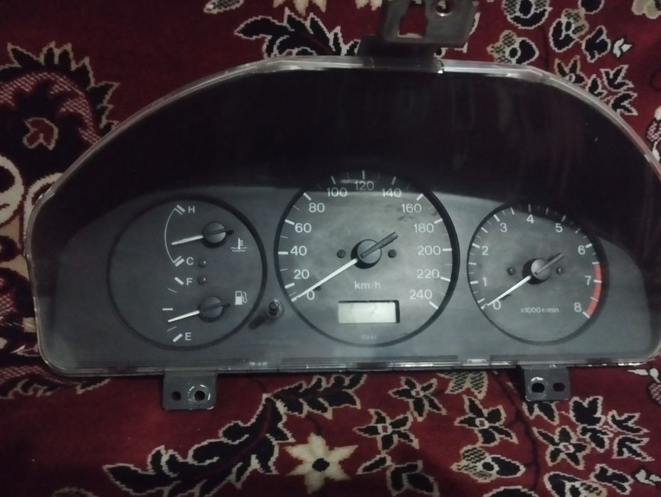 Запчясти Фольксваген и панель Мазда птичка