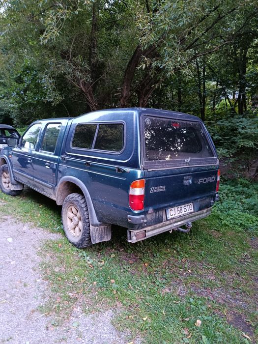 Vand Ford Ranger 4x4 cu reductor Aer conditionat stare foarte bună