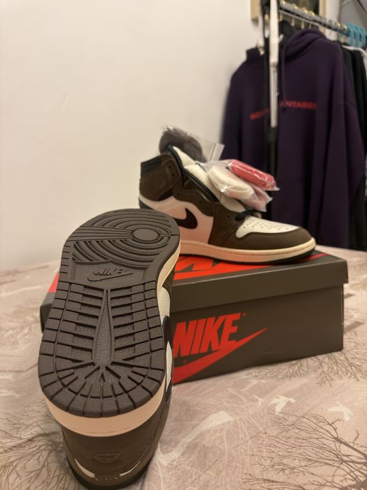 Air Jordan 1 Travis Scott Mocha High