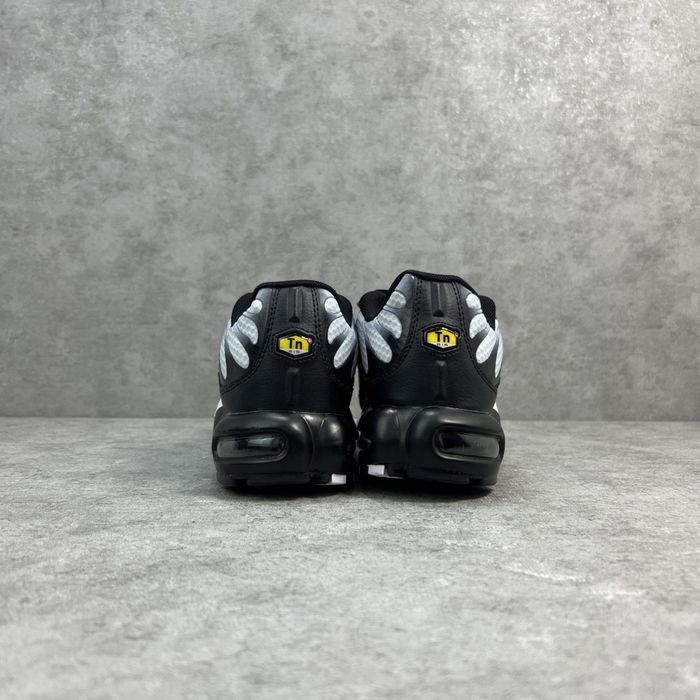 Nike Air Max Plus Black/Silver - 40