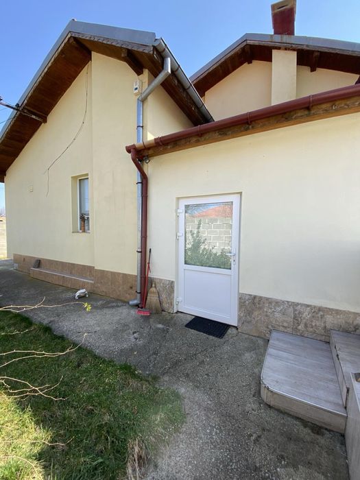 Продавам къща със цех за производство на тестени изделия